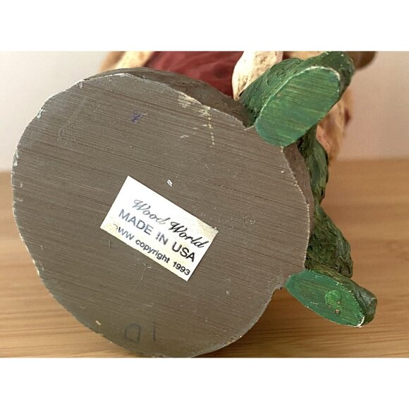 Santa Claus Figurine Wood World Playing Sax Carrying Bag Of Toys 1993 Green Elf - Picture 8 of 8